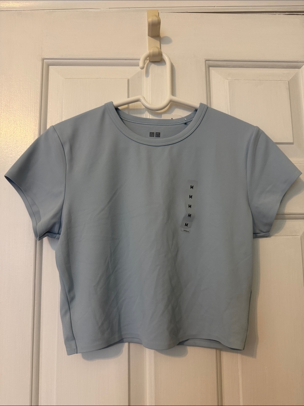 Uniqlo Women Airism Soft Cropped T Shirt Size Medium